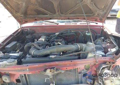 1993 Toyota Pickup 1/2 Ton Short Whlbase Stb from USA, damaged, VIN 4TARN81A2PZ073922